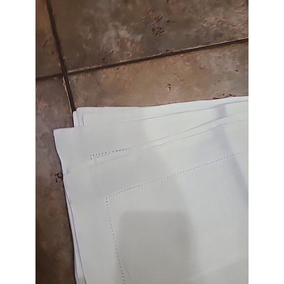 10pk Southern Living 19" L x 14" W Linen/Cotton Placemats, White - Picture 6 of 10